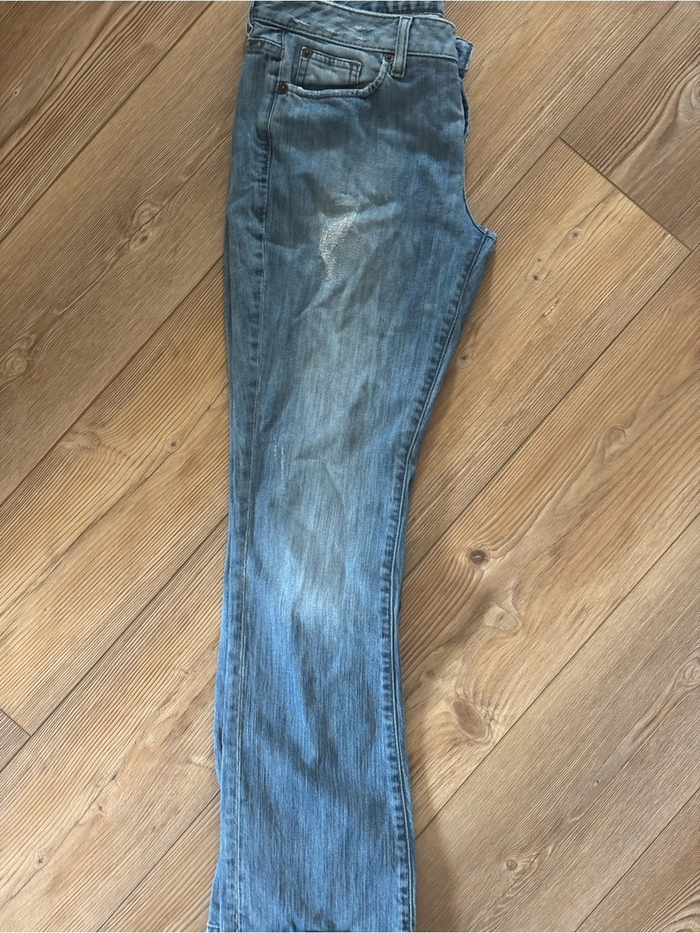 Guess Women's Mid-Wash Slim boot Jeans